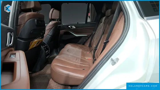 BMW X5 M50D FIRST EDITION