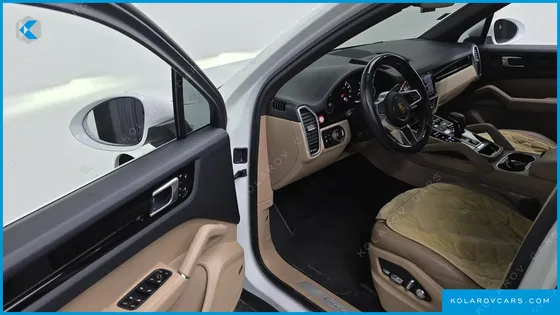 PORSCHE CAYENNE 3.0