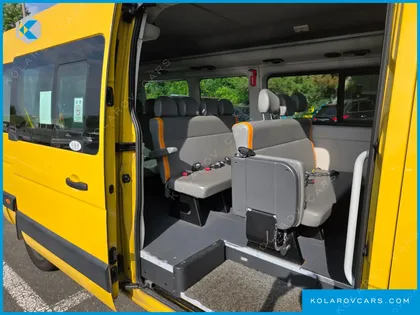 RENAULT KOREA MASTER SCHOOL BUS