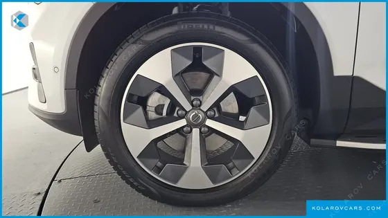 VOLVO XC40 B4 ULTIMATE BRIGHT
