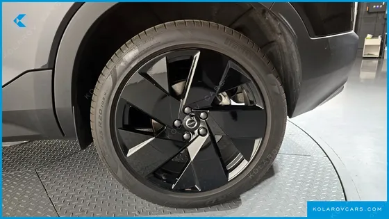VOLVO XC40 B4 BLACK EDITION
