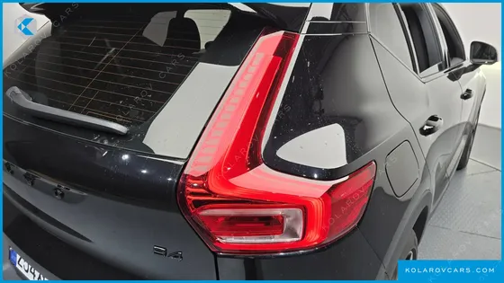VOLVO XC40 B4 BLACK EDITION