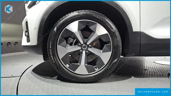 VOLVO XC40 B4 ULTIMATE BRIGHT