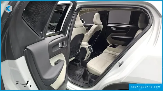 VOLVO XC40 B4 ULTIMATE BRIGHT