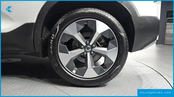 VOLVO XC40 B4 ULTIMATE BRIGHT