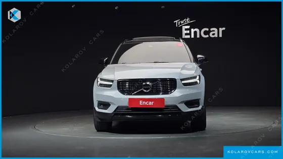 VOLVO XC40 B4 R-DESIGN