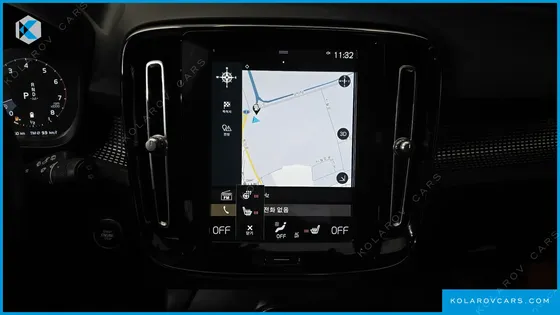 VOLVO XC40 B4 R-DESIGN