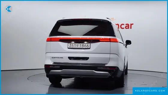 KIA CARNIVAL 9-SEATER PRESTIGE