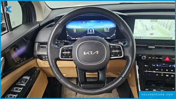KIA CARNIVAL 7-SEATER SIGNATURE