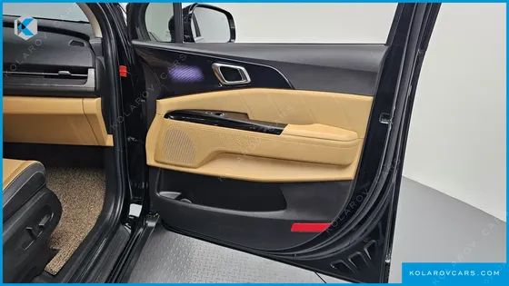 KIA CARNIVAL 7-SEATER SIGNATURE
