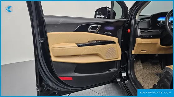 KIA CARNIVAL 7-SEATER SIGNATURE