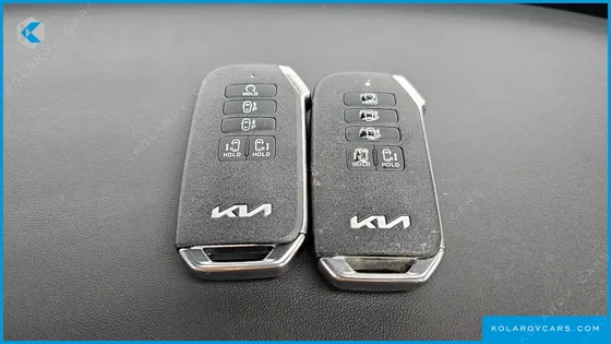 KIA CARNIVAL 7-SEATER SIGNATURE