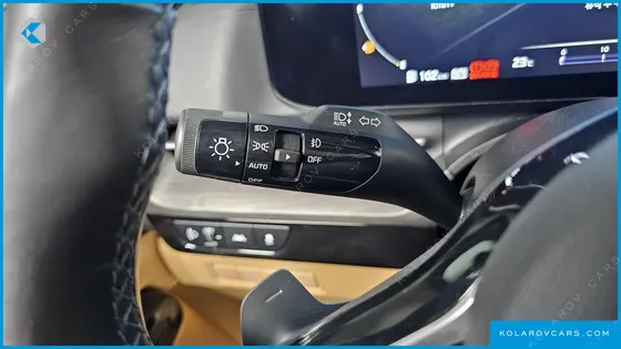 KIA CARNIVAL 7-SEATER SIGNATURE