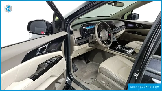 KIA CARNIVAL GASOLINE 9-SEATER SIGNATURE