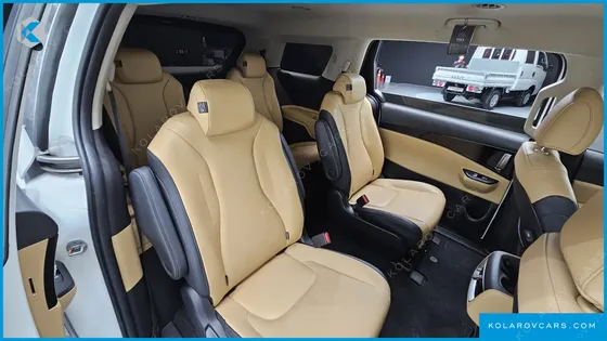 KIA CARNIVAL 9-SEATER PRESTIGE