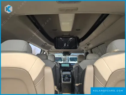 KIA CARNIVAL GASOLINE 9-SEATER HI-LIMOUSINE