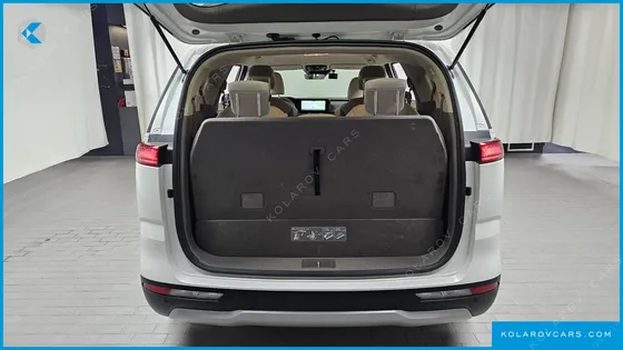 KIA CARNIVAL 9-SEATER PRESTIGE