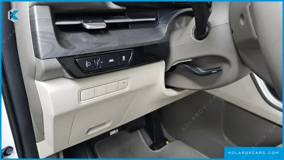 KIA CARNIVAL 9-SEATER PRESTIGE