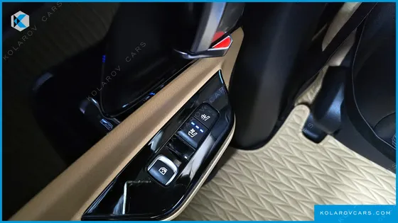 KIA CARNIVAL 7-SEATER NOBLESSE