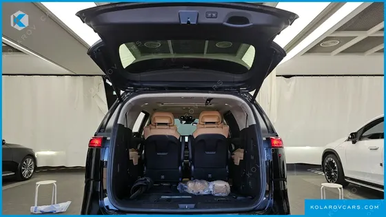 KIA CARNIVAL 7-SEATER NOBLESSE