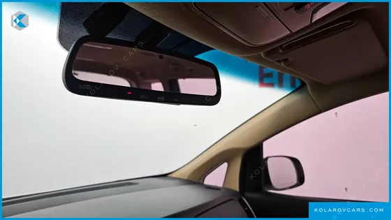 KIA CARNIVAL 7-SEATER LIMOUSINE