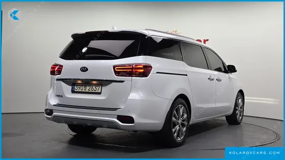 KIA CARNIVAL 9-SEATER NOBLESSE SPECIAL