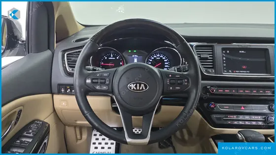 KIA CARNIVAL 9-SEATER NOBLESSE SPECIAL