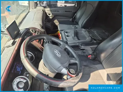 HYUNDAI MEGA TRUCK GOLD