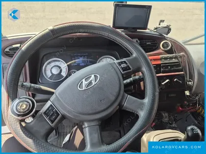HYUNDAI MEGA TRUCK GOLD