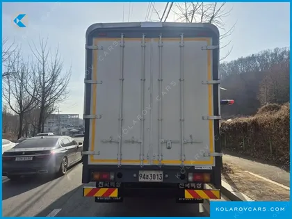 HYUNDAI MEGA TRUCK GOLD
