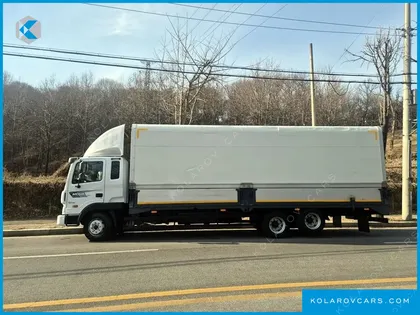 HYUNDAI MEGA TRUCK GOLD