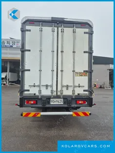 VOLVO CARGO TRUCK 6X4