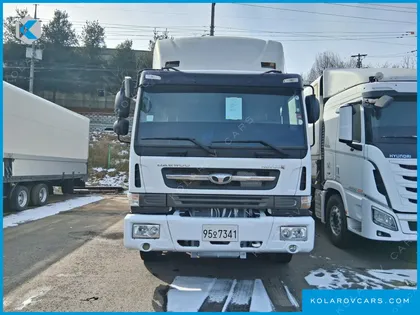 TATA DAEWOO NOBUS MID-SIZE TRUCK ROYAL