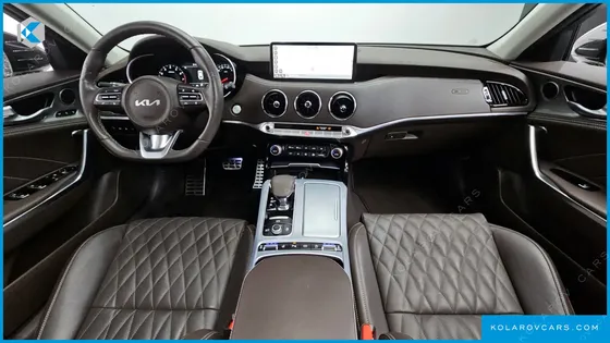KIA STINGER 2.5 AWD MASTERS