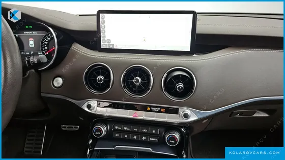 KIA STINGER 2.5 AWD MASTERS