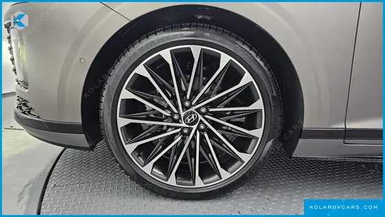HYUNDAI GRANDEUR 2,5 GASOLINE 2WD