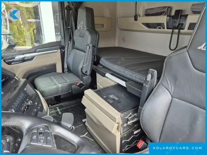 MAN TRUCK CARGO TRUCK 10X4