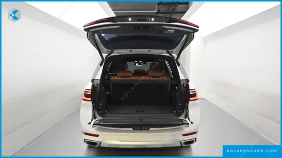BMW X7 XDRIVE 40I DESIGN PURE EXCELLENCE 7-SEATER