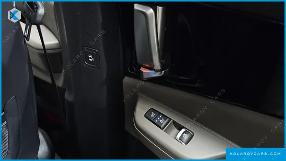 KIA CARNIVAL 9-SEATER GRAVITY