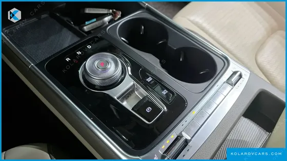 KIA CARNIVAL HEV 9-SEATER HI-LIMOUSINE