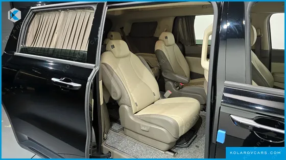 KIA CARNIVAL HEV 9-SEATER HI-LIMOUSINE