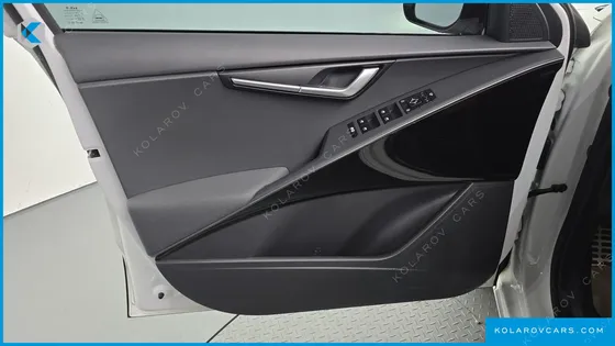 KIA NIRO SIGNATURE