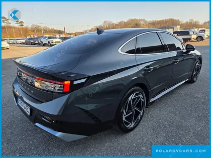 HYUNDAI SONATA INSPIRATION