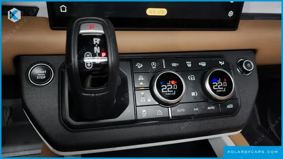 LAND ROVER DEFENDER 110 P300 X-DYNAMIC SE