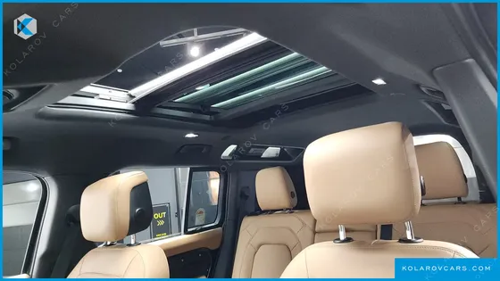 LAND ROVER DEFENDER 110 P300 X-DYNAMIC SE