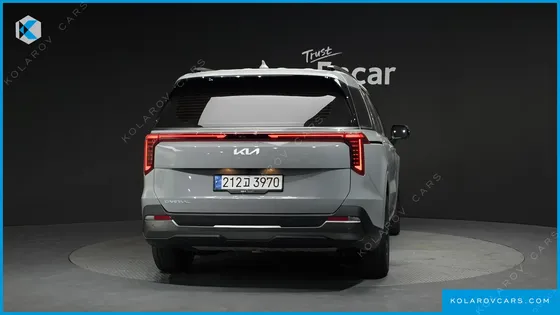 KIA CARNIVAL 9-SEATER GRAVITY