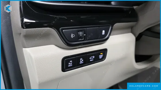 KIA CARNIVAL 9-SEATER GRAVITY
