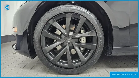TESLA MODEL 3 STANDARD RANGE PLUE RWD