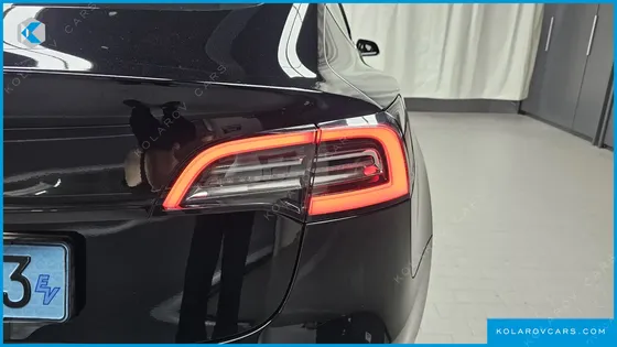 TESLA MODEL 3 STANDARD RANGE PLUE RWD