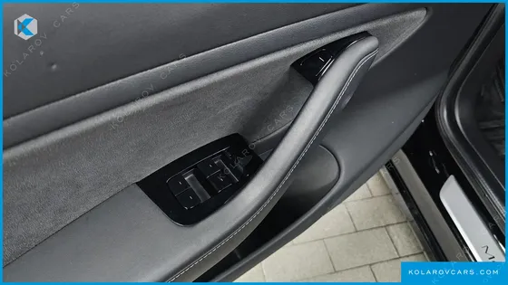 TESLA MODEL 3 STANDARD RANGE PLUE RWD